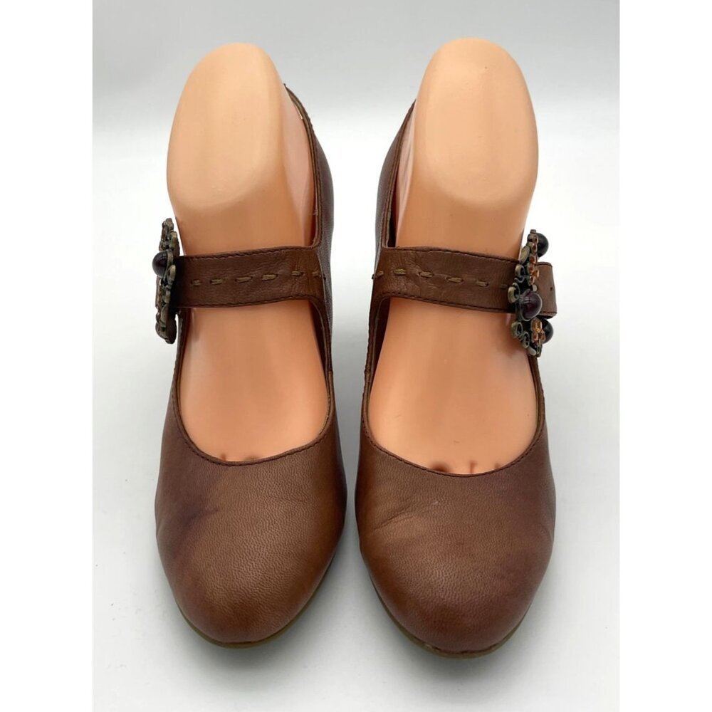Staccato Soft Brown Leather Pumps Decorative Gemstone Buckle & Woodtone Heel 7.5 - Picture 3 of 11